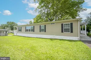 605 Willow Dr, Green Lane, PA 18054 - Photo 32