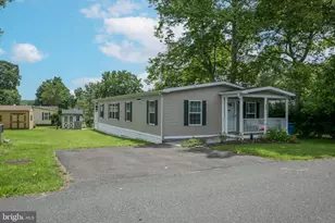 605 Willow Dr, Green Lane, PA 18054 - Photo 34
