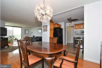 666 W Germantown Pike #1813, Plymouth Meeting, PA 19462 - Photo 8