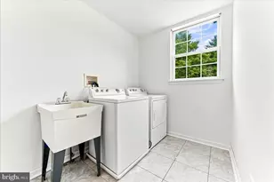 310 Country Ridge Dr, Royersford, PA 19468 - Photo 16
