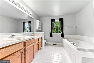 310 Country Ridge Dr, Royersford, PA 19468 - Photo 26