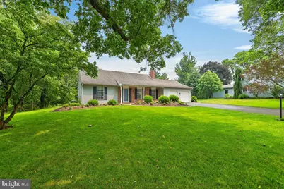 2125 Berry Drive, Hatfield, PA 19440 - Photo 2
