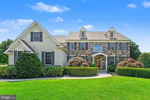 396 Augusta Dr, Telford, PA 18969 - Photo 1