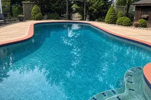 1341 Meadowview Dr, Pottstown, PA 19464 - Photo 1