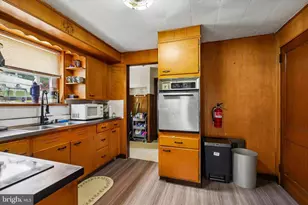 1210 E Matsonford Rd, Conshohocken, PA 19428 - Photo 6