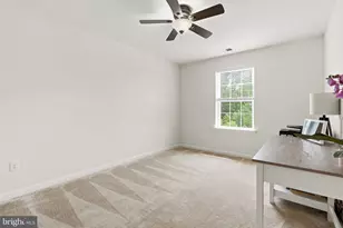 405 Sweet Bay Ln, Norristown, PA 19403 - Photo 32