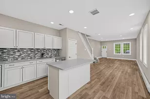 927 Spring Mill Ave, Conshohocken, PA 19428 - Photo 2