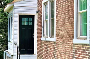 927 Spring Mill Ave, Conshohocken, PA 19428 - Photo 2