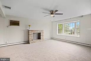 3211 Sharon Ln, Norristown, PA 19403 - Photo 4