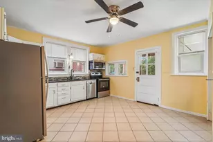406 W Fornance St, Norristown, PA 19401 - Photo 8