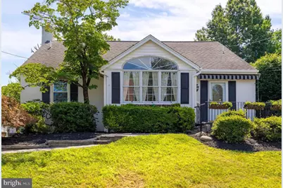 681 Jackson Avenue, Glenside, PA 19038 - Photo 1