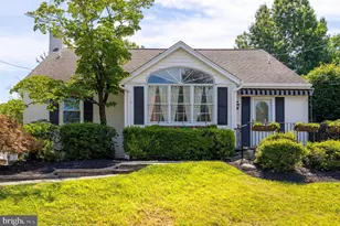 681 Jackson Ave, Glenside, PA 19038 - Photo 1