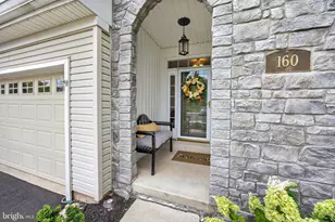 160 Lattice Ln, Collegeville, PA 19426 - Photo 2