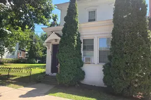 870 E High St, Pottstown, PA 19464 - Photo 2