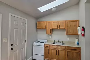 870 E High St, Pottstown, PA 19464 - Photo 22