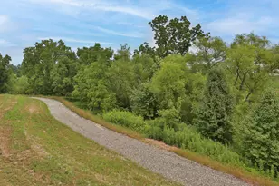 82 Hunters Dr, Gilbertsville, PA 19525 - Photo 36