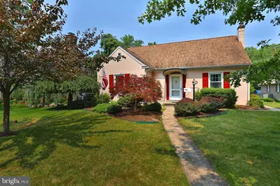 121 Oak Drive, Lansdale, PA 19446 - Photo 2