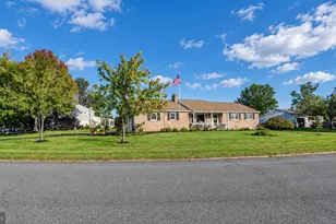130 Onyx Ln, Gilbertsville, PA 19525 - Photo 1