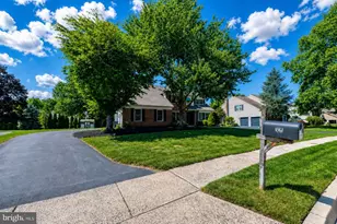 325 Sonnet Ln, Collegeville, PA 19426 - Photo 2