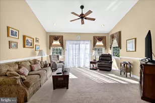 378 Harrington Way, Souderton, PA 18964 - Photo 4