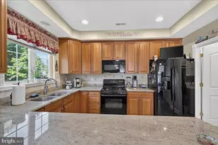378 Harrington Way, Souderton, PA 18964 - Photo 12