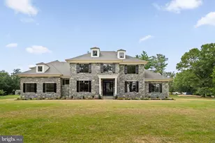 725 W Curry Dr, Blue Bell, PA 19422 - Photo 1