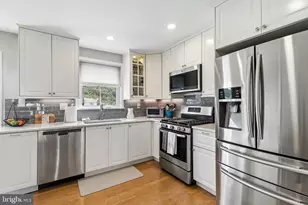 303 E Hector St, Conshohocken, PA 19428 - Photo 4