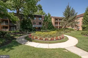 1650 Oakwood Dr, Penn Valley, PA 19072 - Photo 2