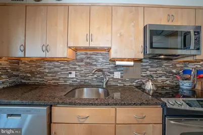 1001 City Avenue #E-1018, Wynnewood, PA 19096 - Photo 8