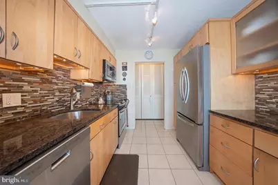 1001 City Avenue #E-1018, Wynnewood, PA 19096 - Photo 8