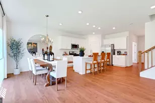 3049 Martha Wy, Pennsburg, PA 18073 - Photo 2