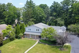 3883 Dempsey Ln, Huntingdon Valley, PA 19006 - Photo 2