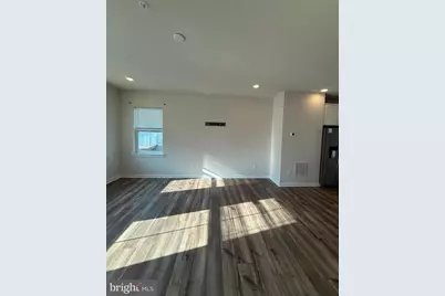 11 E Front St, Bridgeport, PA 19405 - Photo 32