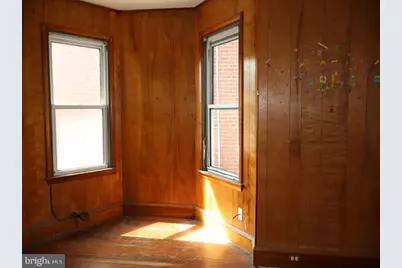 931 W Marshall Street, Norristown, PA 19401 - Photo 4