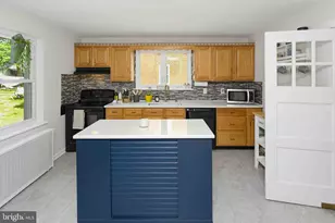 513 Jefferson St, East Greenville, PA 18041 - Photo 6