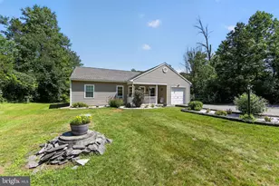 233 Snyder Rd, Pottstown, PA 19464 - Photo 2