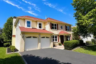 227 Shelly Dr, Collegeville, PA 19426 - Photo 2