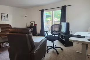 137 Lorraine Ave, Oreland, PA 19075 - Photo 2