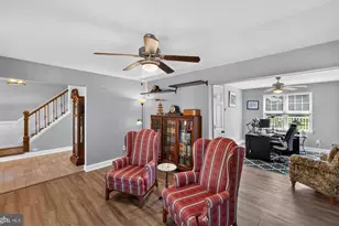 302 Mulberry Dr, Royersford, PA 19468 - Photo 10