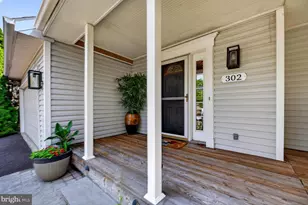 302 Mulberry Dr, Royersford, PA 19468 - Photo 2