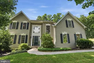 350 Oak Ridge Ln, Harleysville, PA 19438 - Photo 2