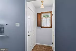 2021 Clonmel Rd, Harleysville, PA 19438 - Photo 6