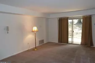 25 Hatters Ct, Hatboro, PA 19040 - Photo 2