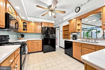 360 Oak Drive, Harleysville, PA 19438 - Photo 8
