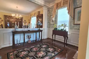 723 Village Ave, Collegeville, PA 19426 - Photo 2