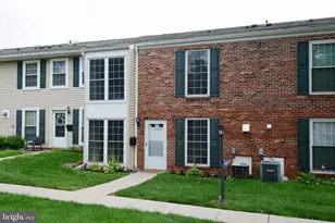 1009 Middleton Pl, West Norriton, PA 19403 - Photo 2