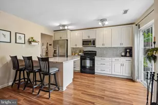 105 Teakwood, Norristown, PA 19401 - Photo 8