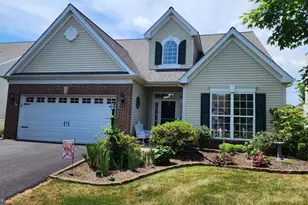 796 Village Ave, Collegeville, PA 19426 - Photo 2