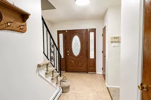 1045 Maykut Ave, Collegeville, PA 19426 - Photo 4