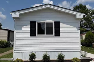 64 Longwood Pl, North Wales, PA 19454 - Photo 2